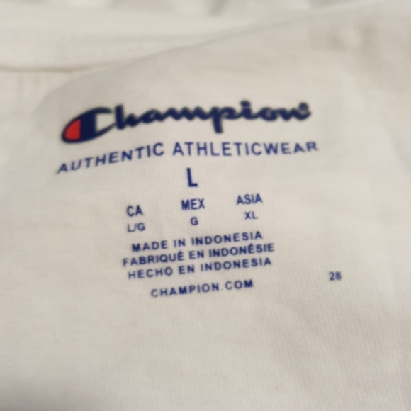 Champions woman's T-shirt. Red white and blue logo - Picture 5 of 7